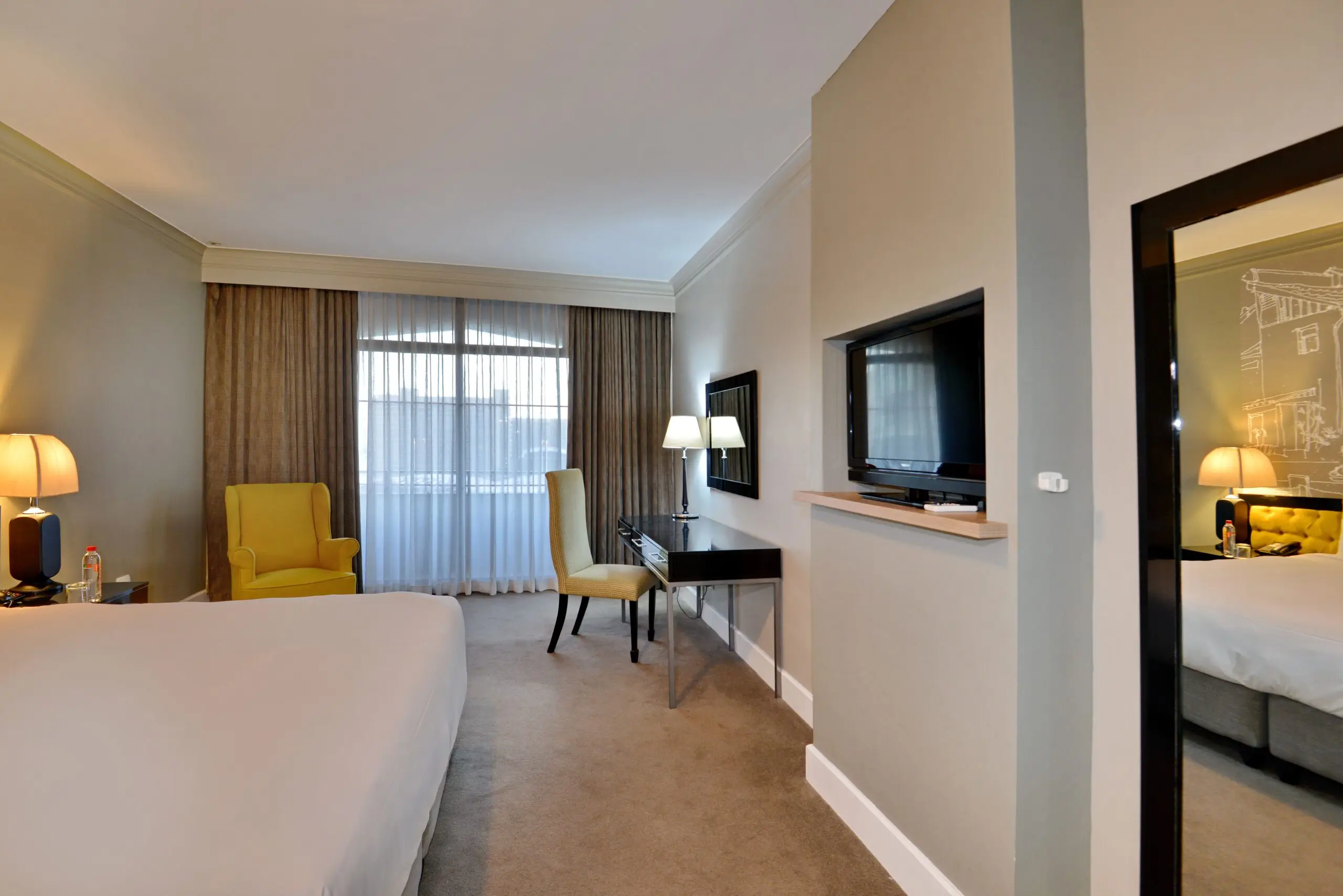 Superior Family Room 217