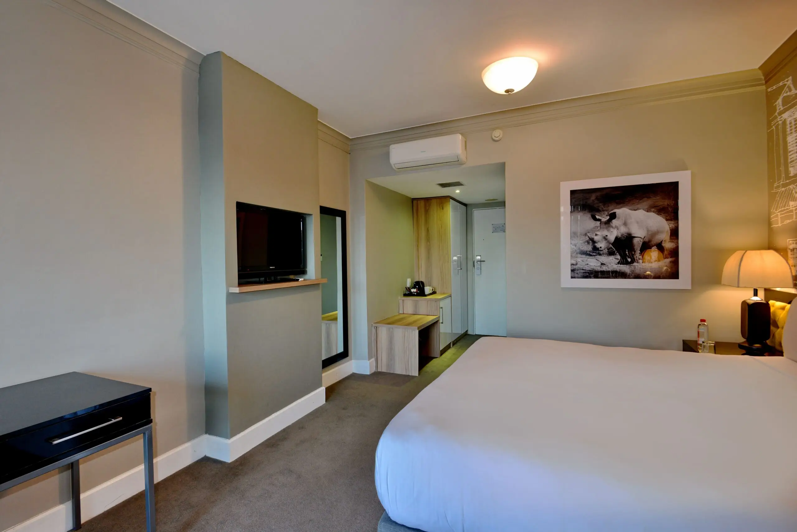 Superior Family Room 217