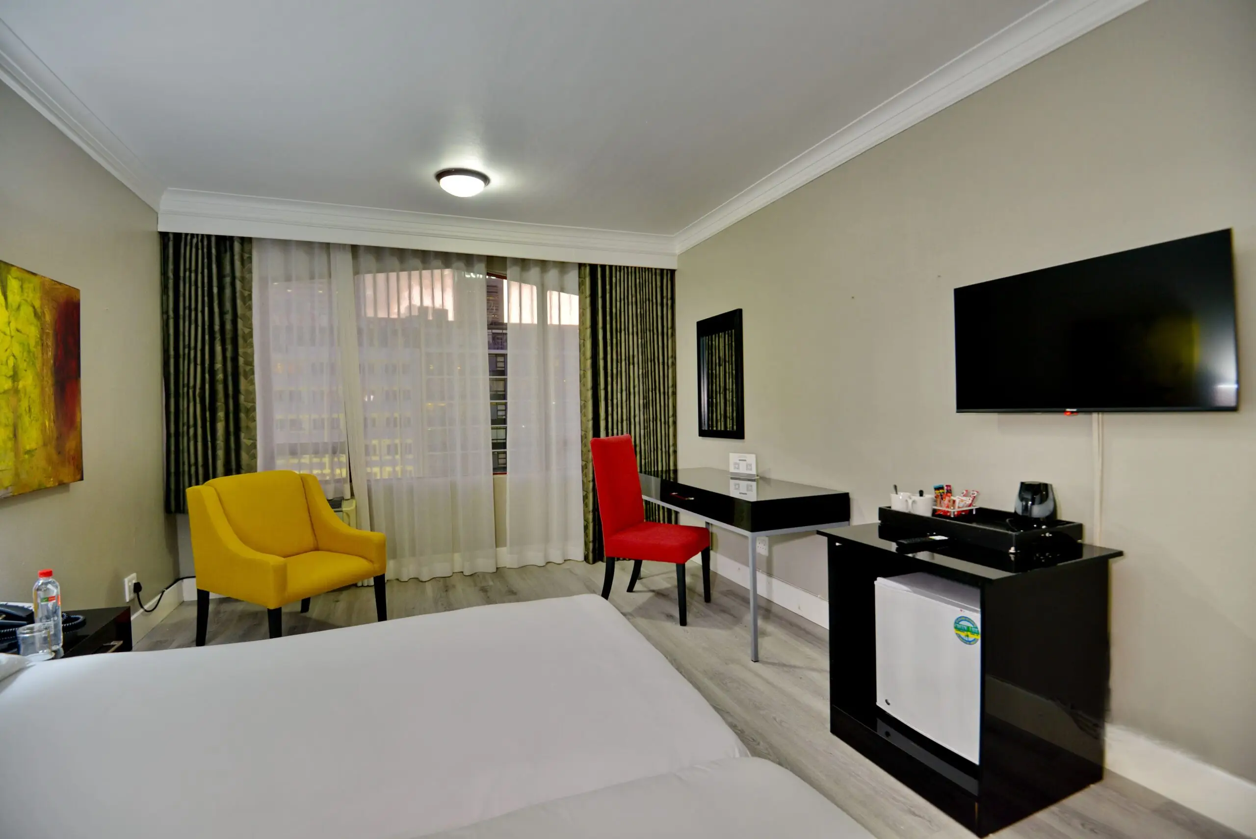 Superior Family Room 217